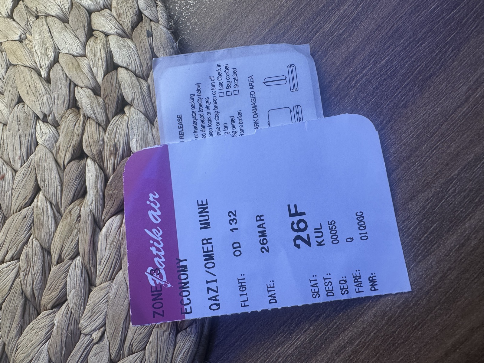 Physical Batik Air boarding pass - QAZI/OMER MUNE, OD132, 26F